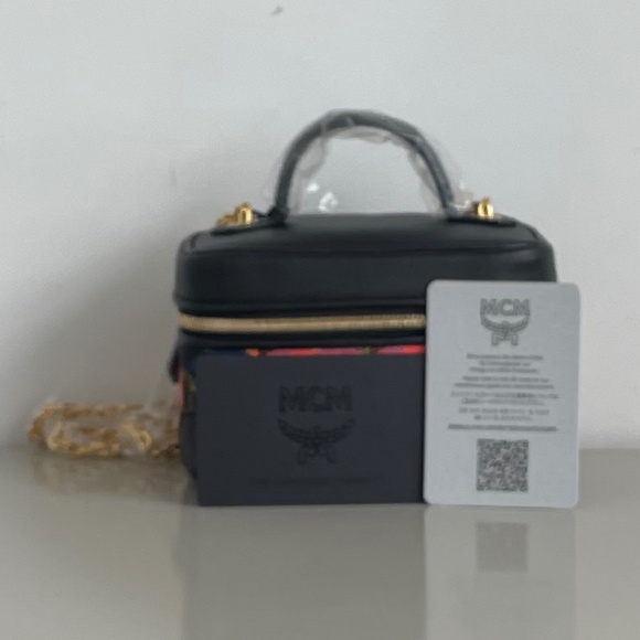 MCM Cubic Jacquard Crossbody | Multi-Color | Small - Picture 9 of 10